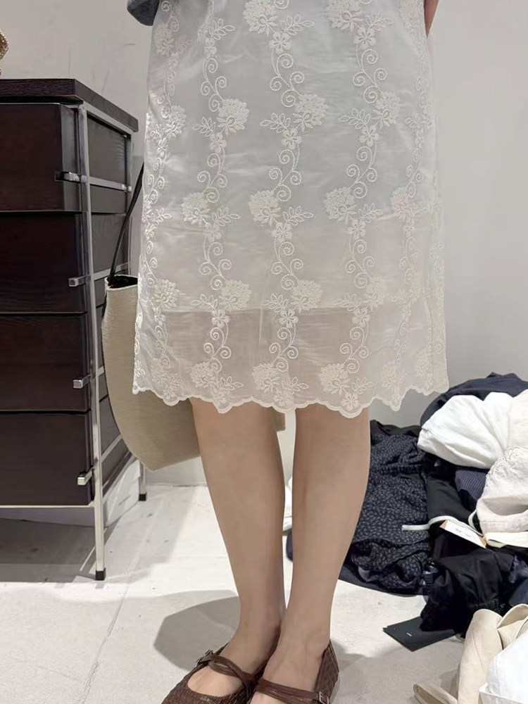 Saia Casual Bordada Estilo Cor - Embroidery Skirt avaliação e preço