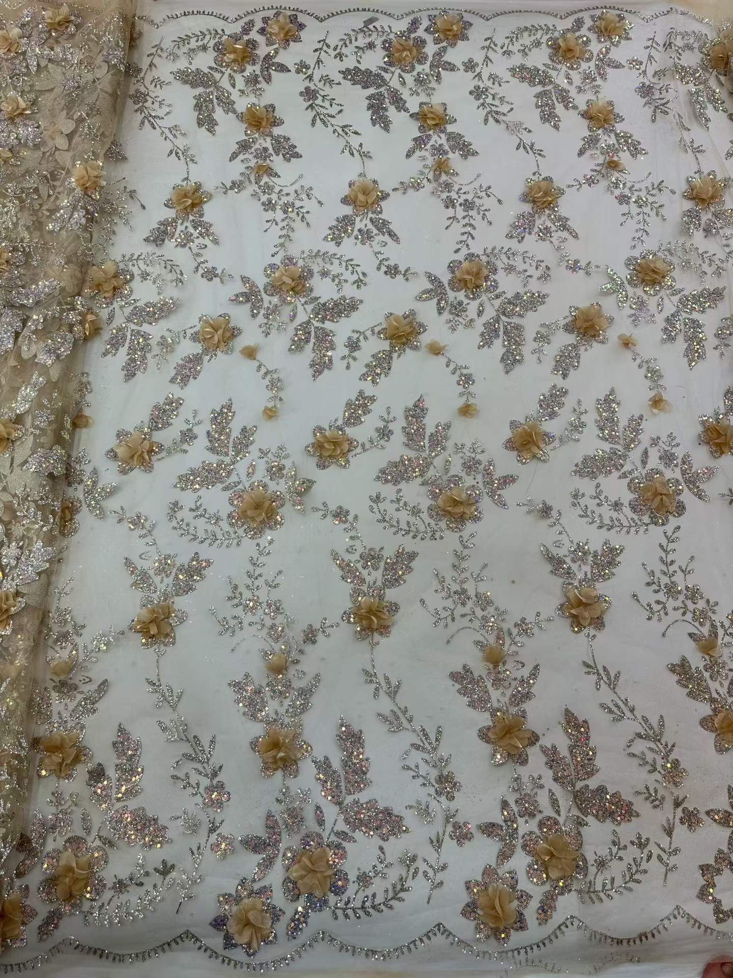 Tecido de Renda Africana Borda - Embroidery Flower Pattern avaliação e preço