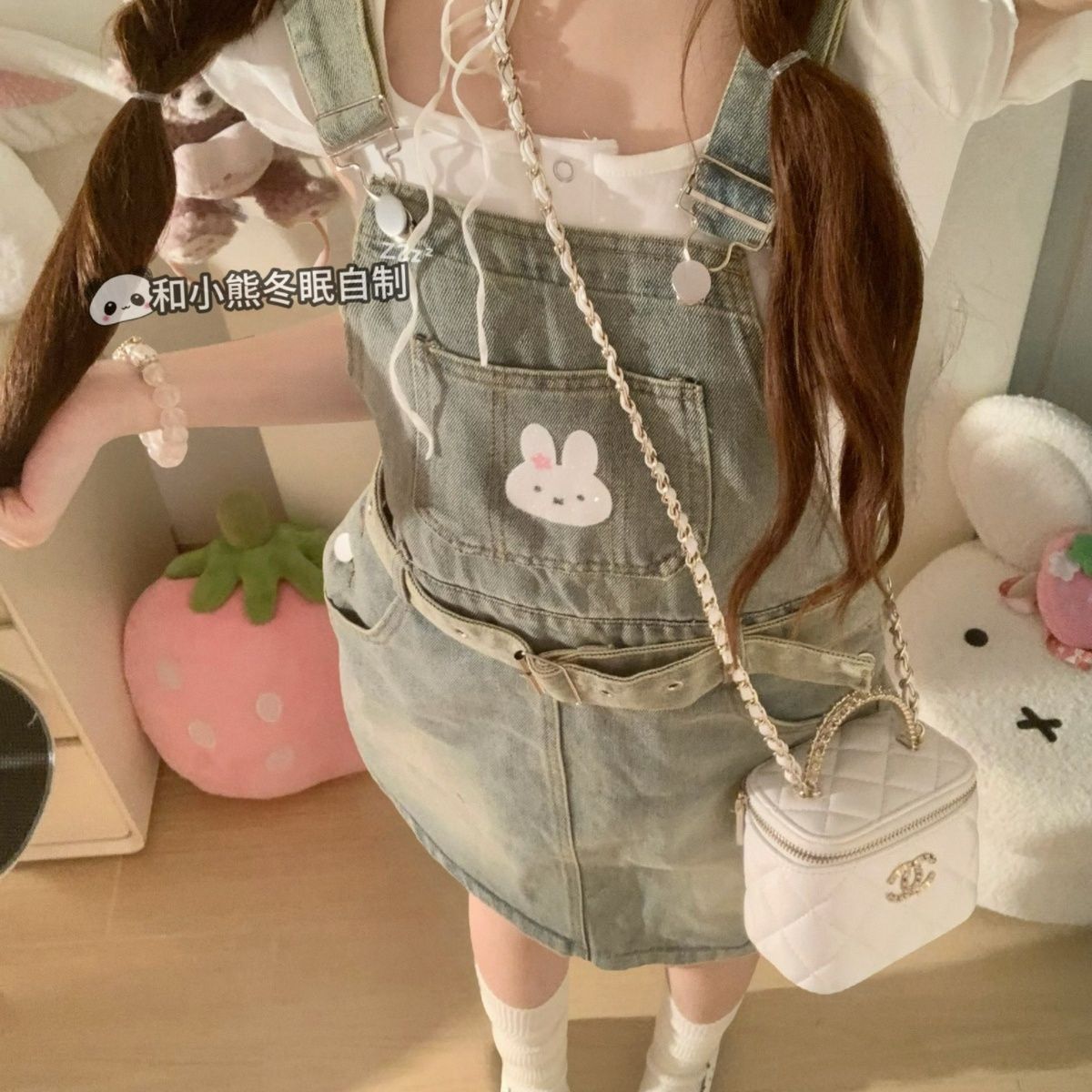 Shorts de Denim com Aplique de - Embroidery Daisy Flower avaliação e preço